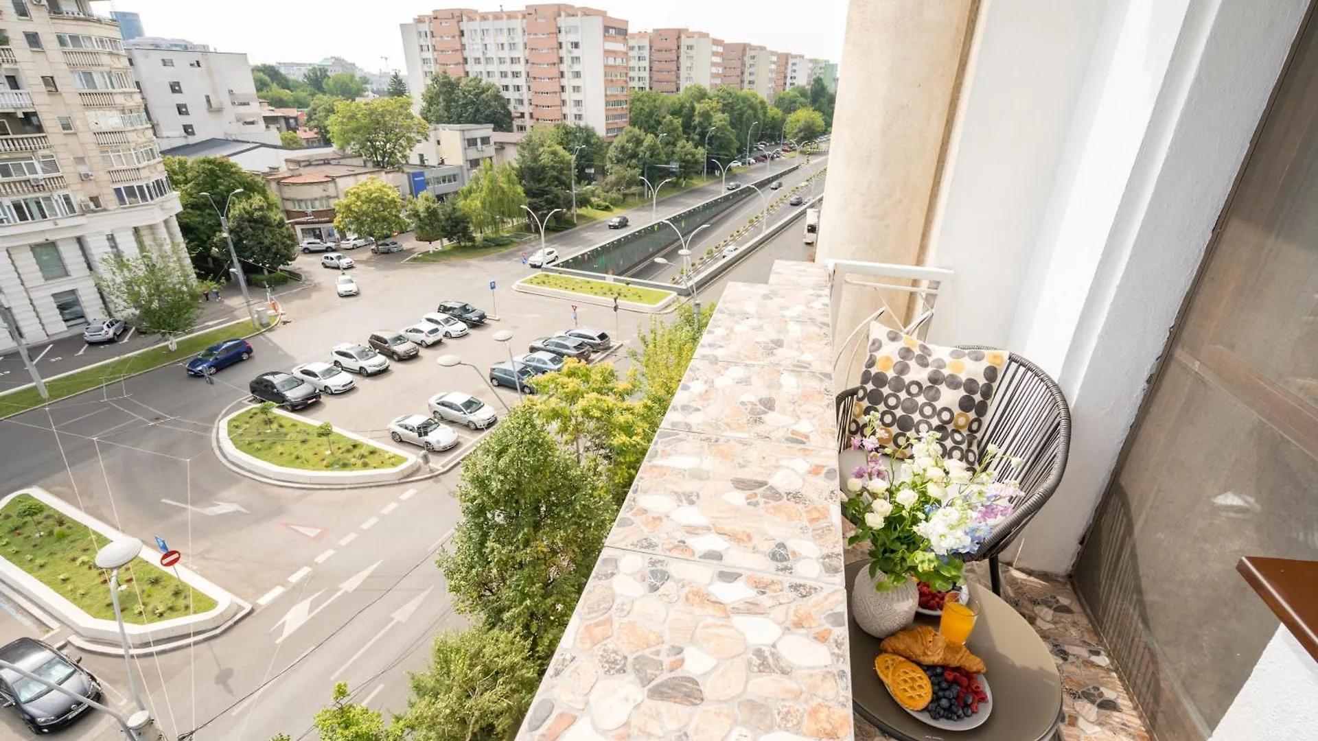 Big Central Apartment - 3Br - Piata Unirii Bucharest