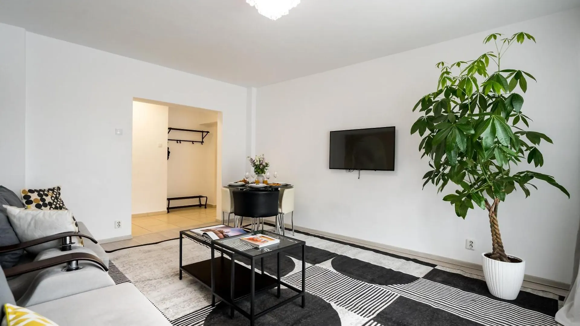 Big Central Apartment - 3Br - Piata Unirii Bucharest