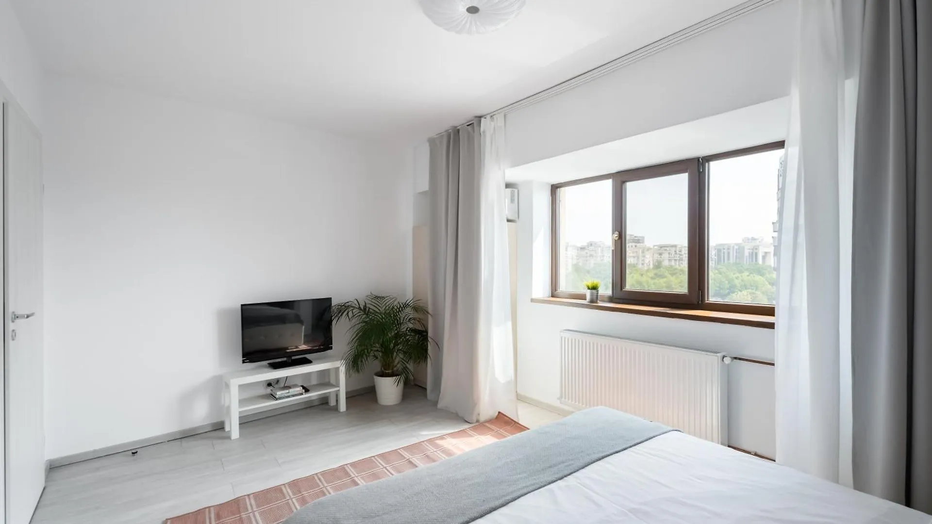 Big Central Apartment - 3Br - Piata Unirii Bucharest