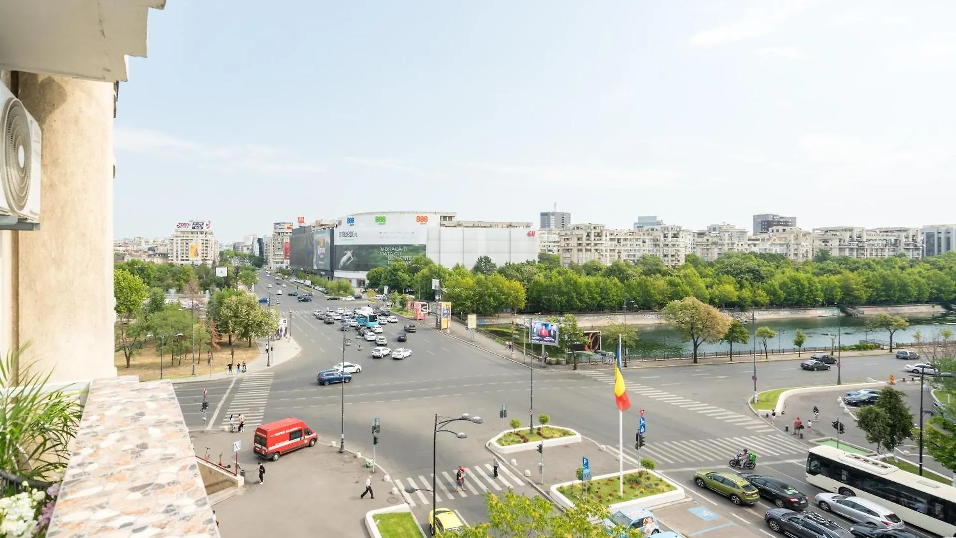 Big Central Apartment - 3Br - Piata Unirii Bucharest